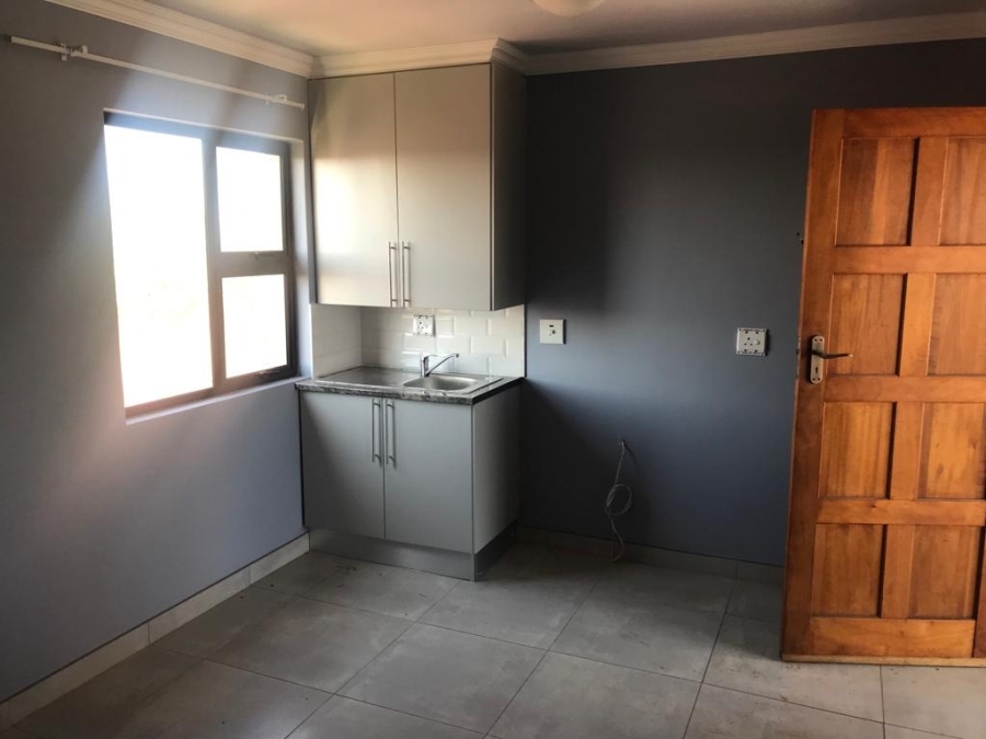 To Let 1 Bedroom Property for Rent in Caleb Motsoabi Free State